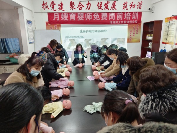 &#21326;&#20159;&#24179;&#21488;&#95;&#21326;&#20159;&#40;&#20013;&#22269;&#41;